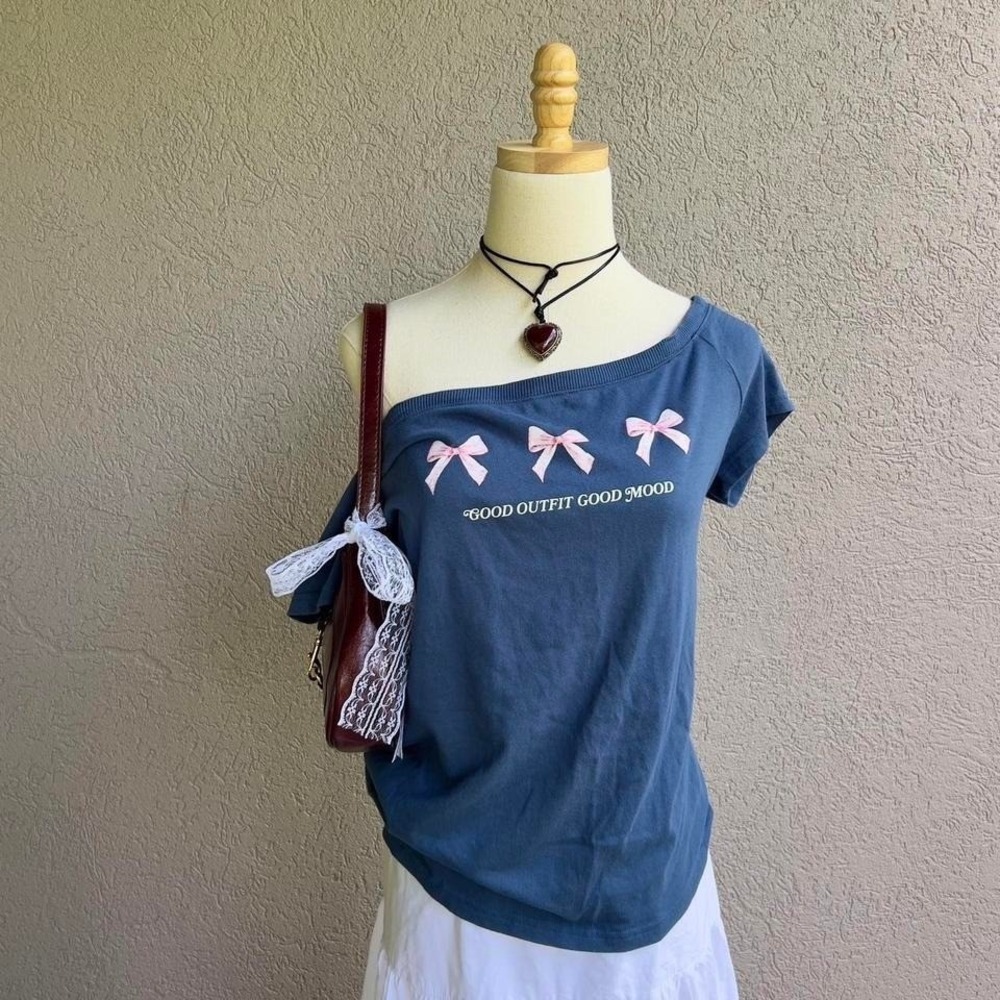 Abercrombie & Fitch Off The Shoulder Shirt Bow "Good Outfit Good Mood" Fits M